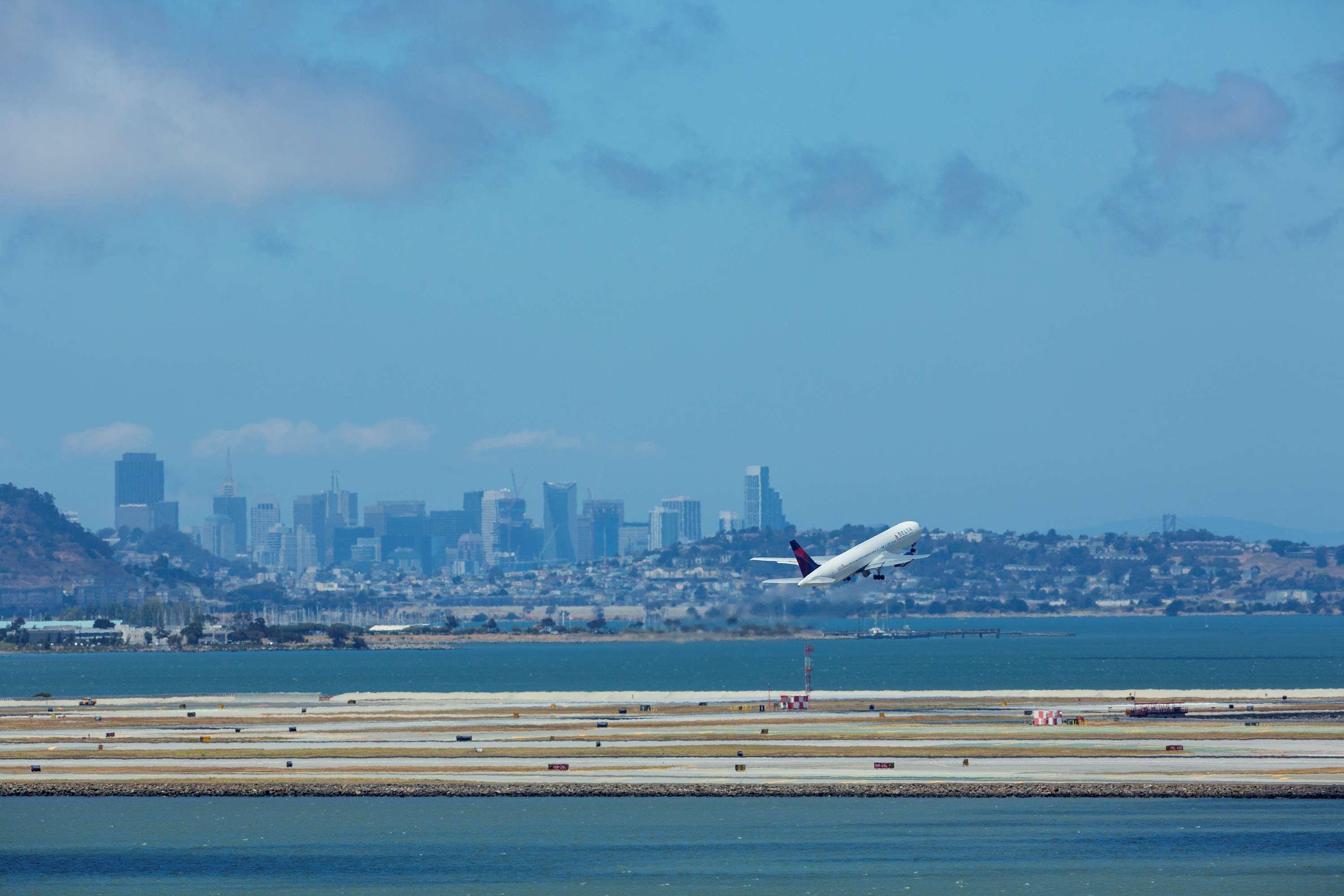 מלון ברלינגיים Hyatt Regency San Francisco Airport מראה חיצוני תמונה